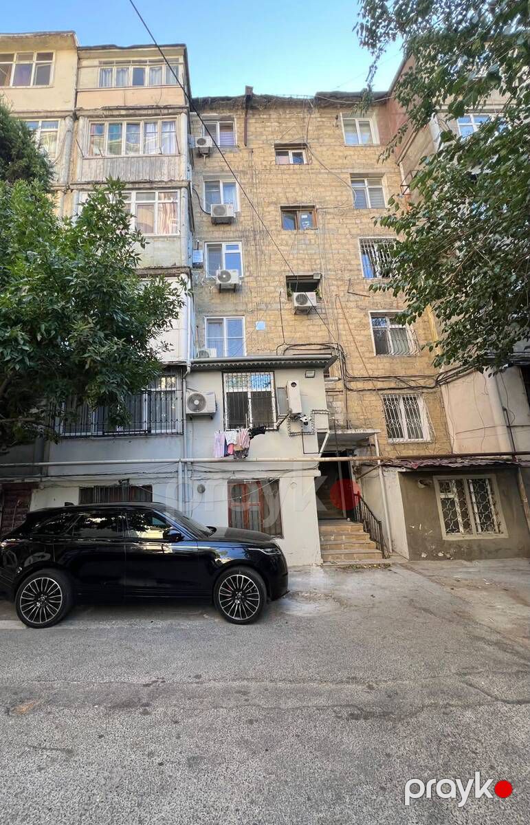 Satılır 2 otaqlı köhnə tikili 65 m² — Mənzil, Bakı (3)