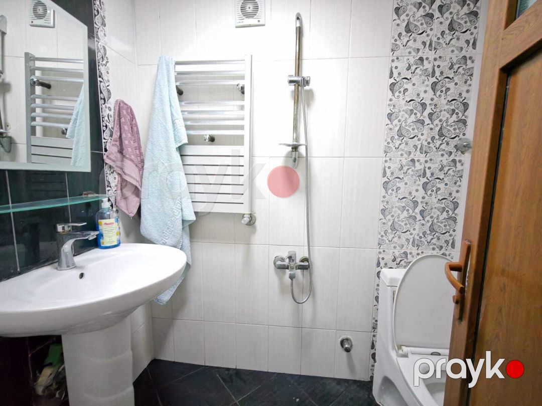 Satılır 3 otaqlı köhnə tikili 90 m² — Mənzil, Bakı (9)