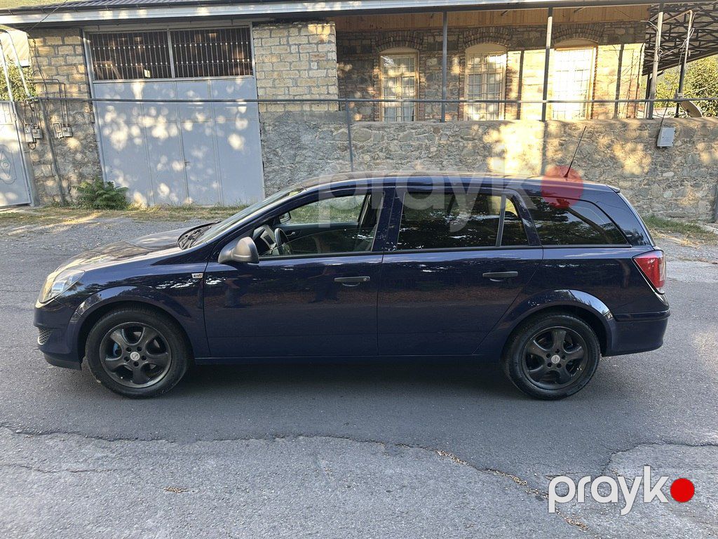 Opel Astra, 1.4 L, 2010 il, 121 000 km — Avtomobillər, Şəki (4)