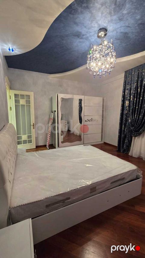 Satılır 3 otaqlı yeni tikili 140 m² — Bakı