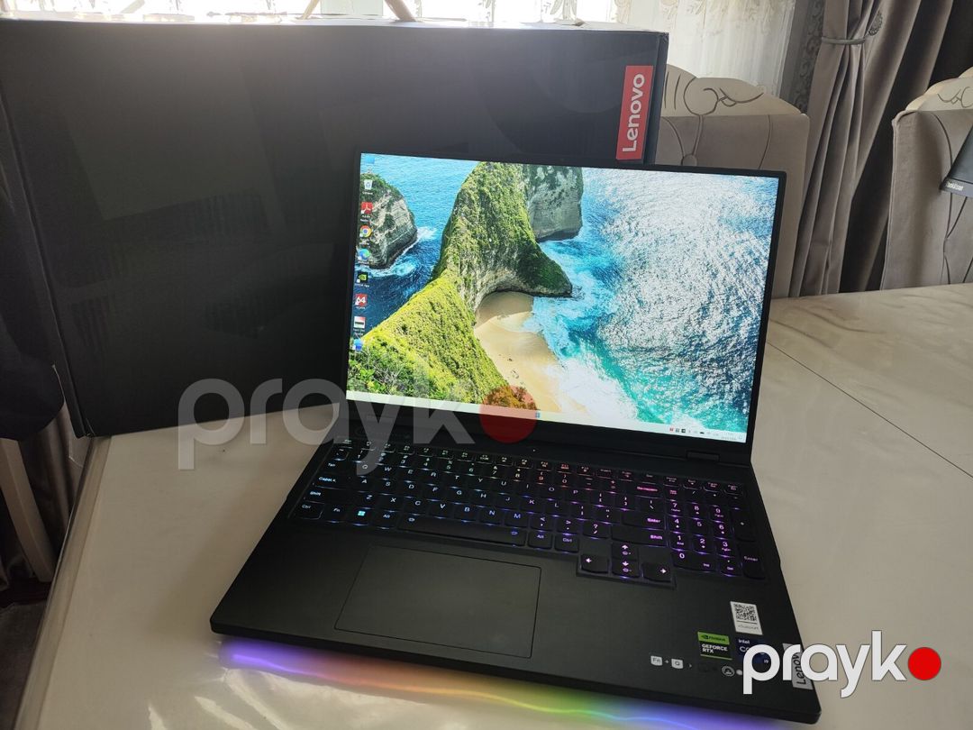 Lenovo Legıon PRO 7 16IRX8H RTX 4080 12 GB Gaming — Noutbuklar, Bakı (5)