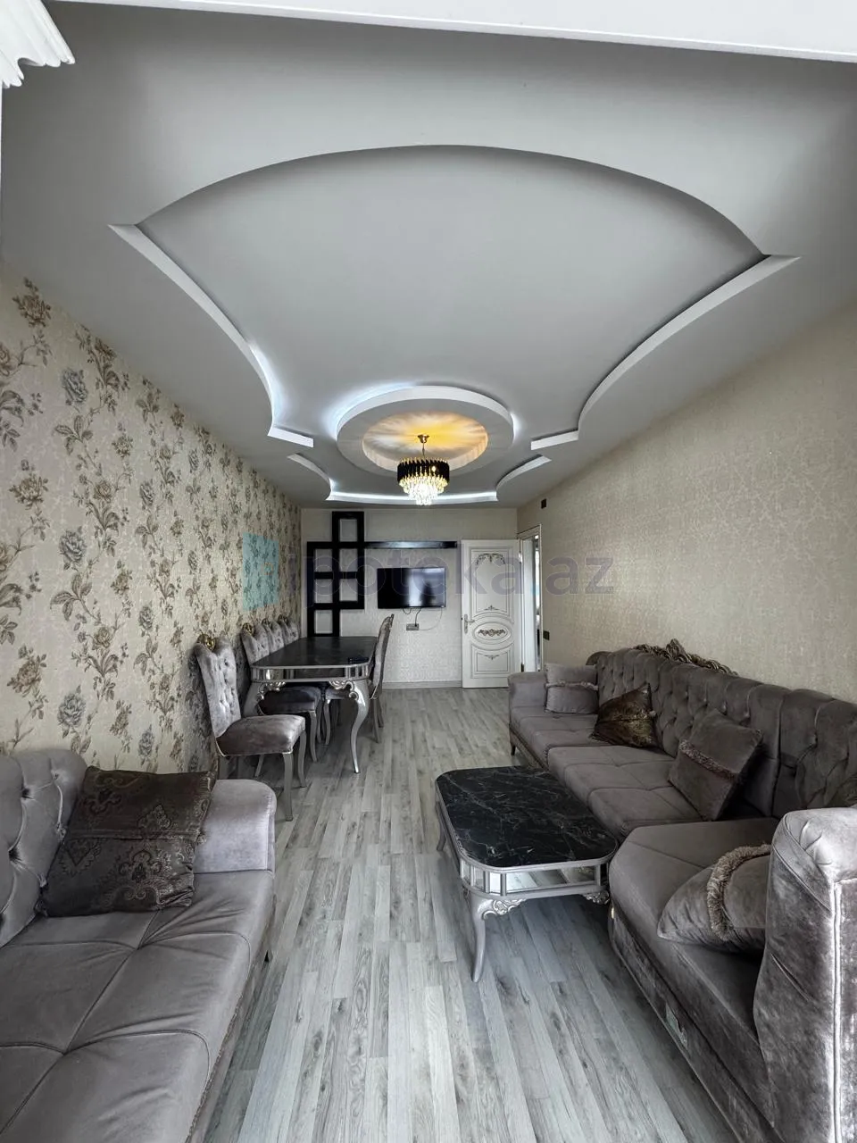 2 Otaq, Köhnə tikili, Nizami r., 70.00 m²
