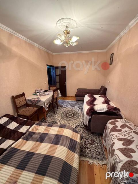 Satılır 3 otaqlı köhnə tikili 75 m² — Bakı