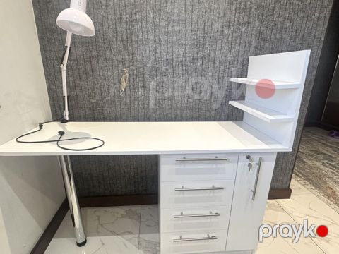 Düz masa, Siyirməli, Polkalı — Xırdalan