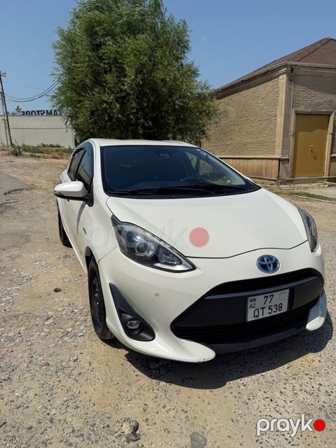 Toyota Aqua, 1.5 L, 0.9 kWh, 2019 il, 175 000 km — Bakı