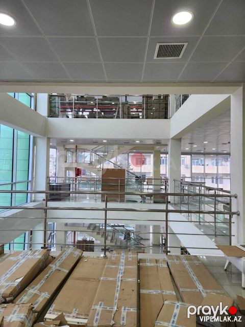Xətai rayonunda 4 otaqlı Ofis Kirayə verilir, 2400 m²