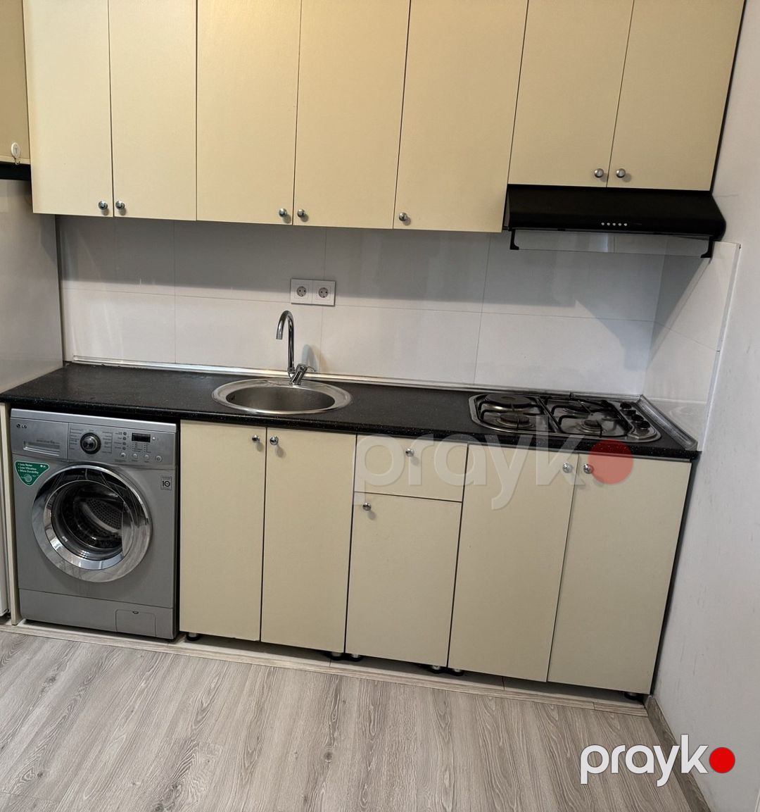 İcarəyə verilir 1 otaqlı köhnə tikili 33 m² — Mənzil, Bakı (7)
