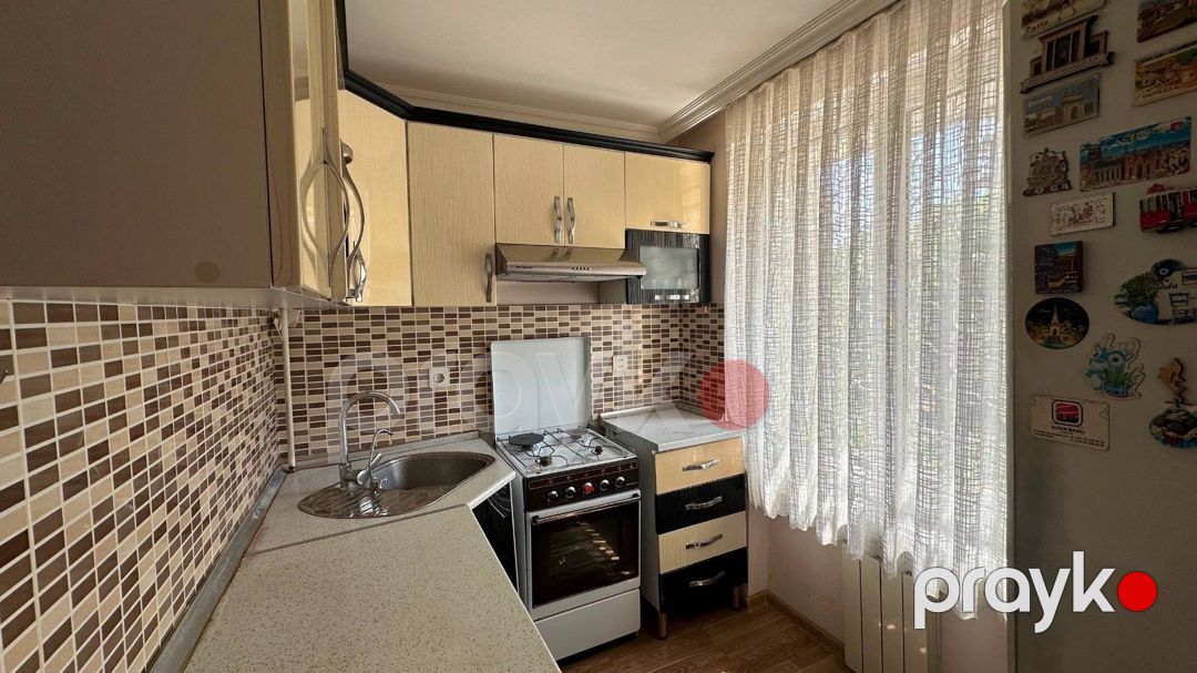 Satılır 2 otaqlı köhnə tikili 47 m² — Mənzil, Bakı (10)