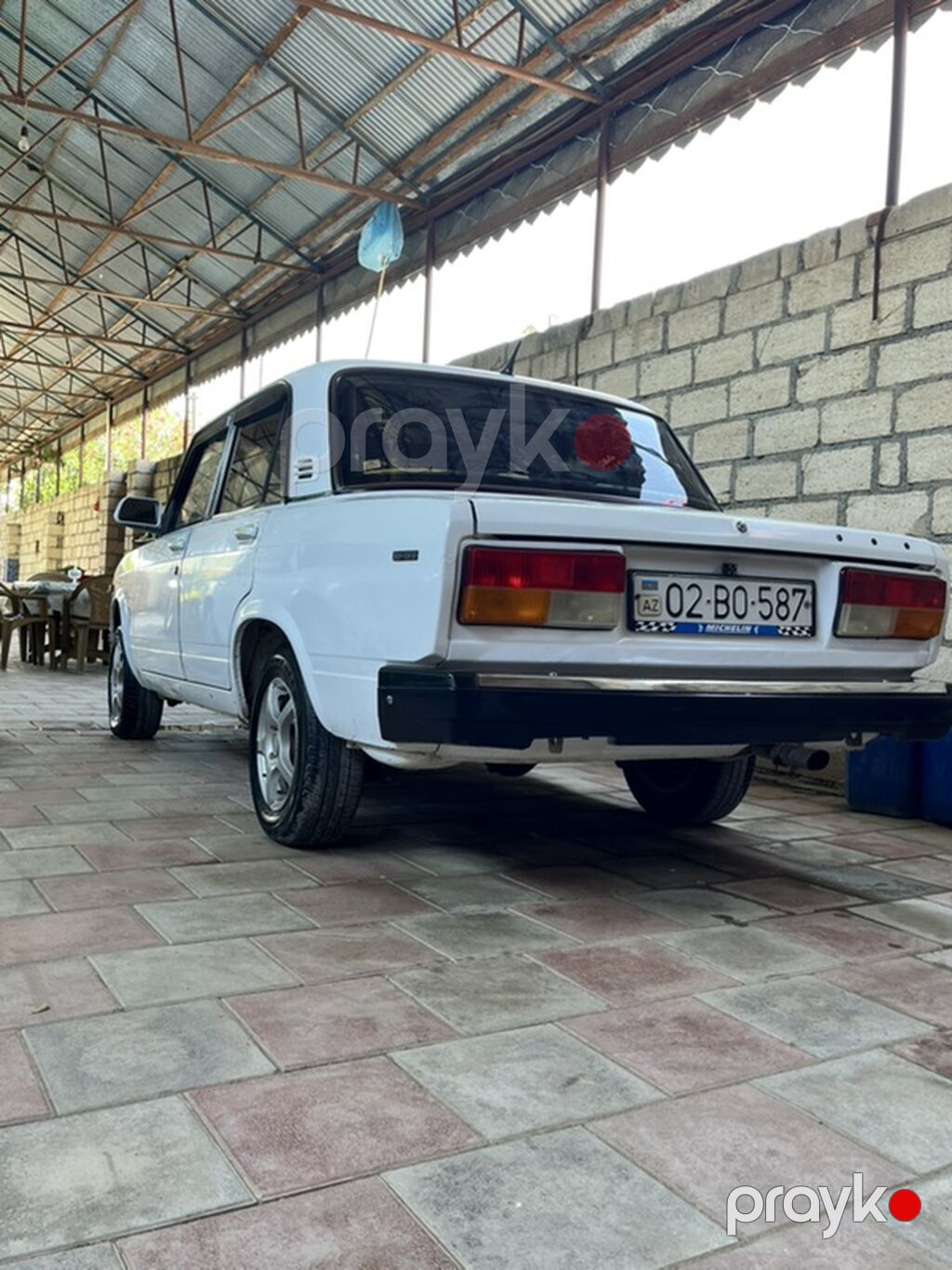 VAZ 2107, ağ rəng, sedan kuzov. Xüsusiyyətlər: - Rəsmi 4 qapılı — Avtomobillər, Ağdam (2)