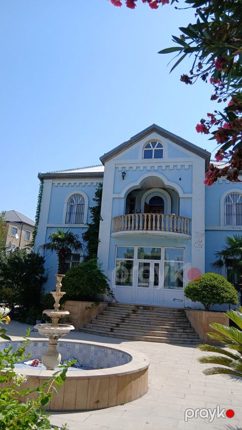 Satılır 6 otaqlı həyət evi/bağ evi 400 m² — Bakı