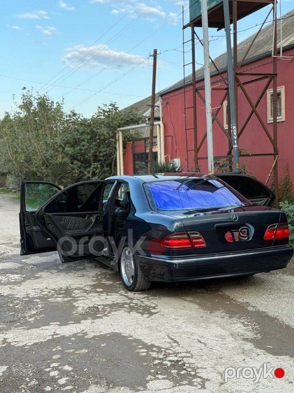 Mercedes E 320, 3.2 L, 2001 il, 250 000 km — Avtomobillər, Bakı (7)