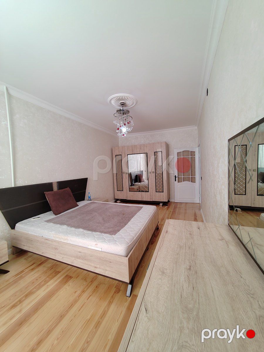 Satılır 5 otaqlı köhnə tikili 120 m² — Mənzil, Bakı (9)