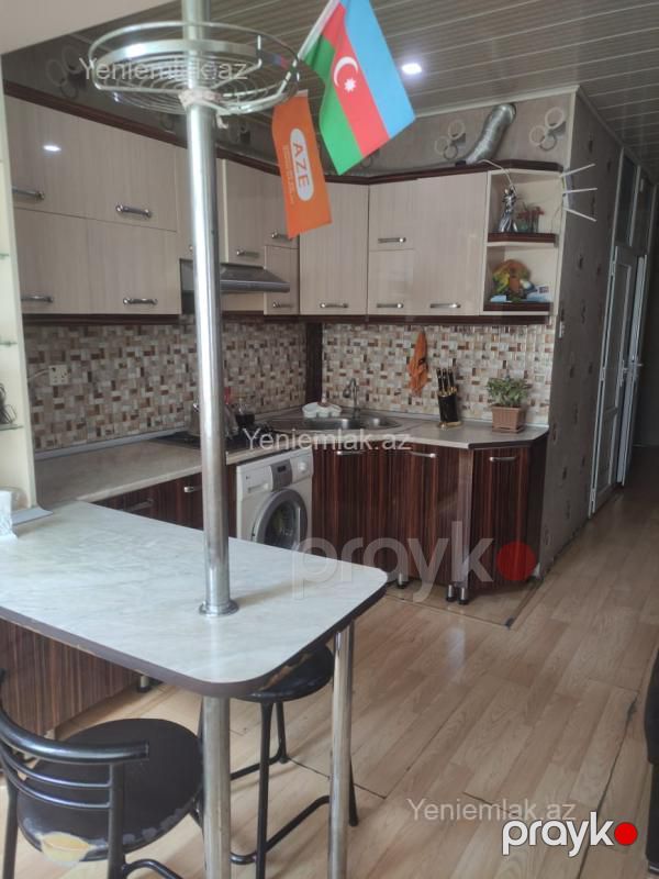 Satılır 4 otaqlı Bina evi menzil (Köhnə tikili), 90 m², 12-ci mikrorayon — Mənzil, Sumqayıt (12)