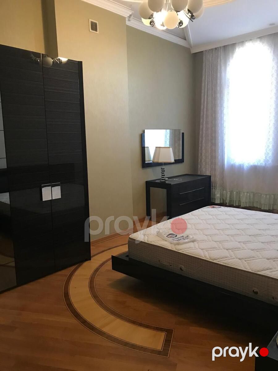 Satılır 8 otaqlı həyət evi/bağ evi 700 m² — Ev, villa, Bakı (11)