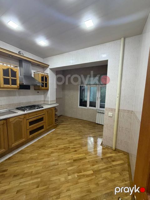 Satılır 2 otaqlı köhnə tikili 50 m² — Bakı