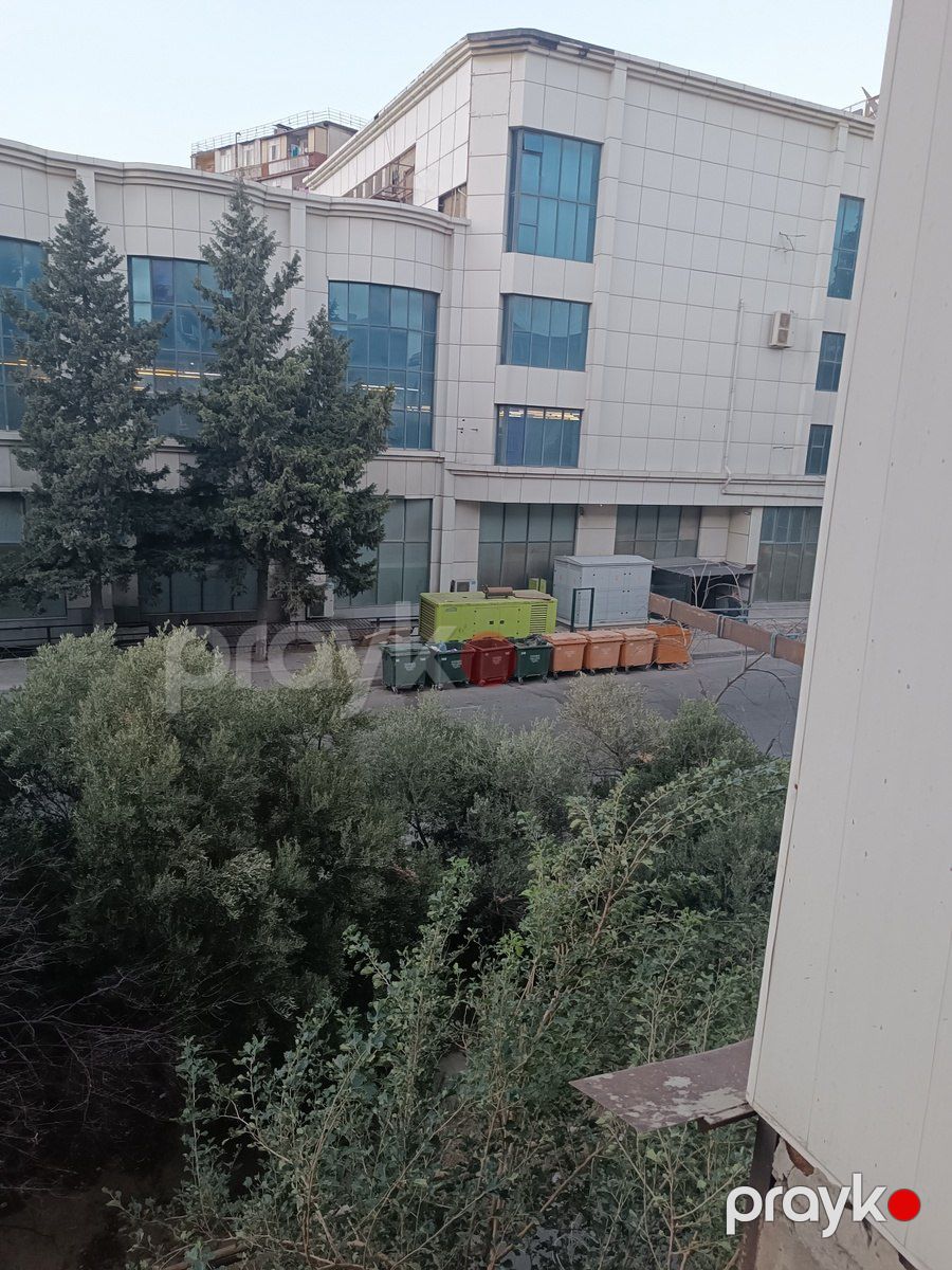 Satılır 1 otaqlı köhnə tikili 35 m² — Mənzil, Bakı (11)
