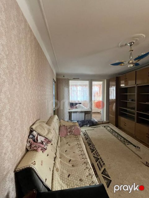İcarəyə verilir 2 otaqlı köhnə tikili 60 m²