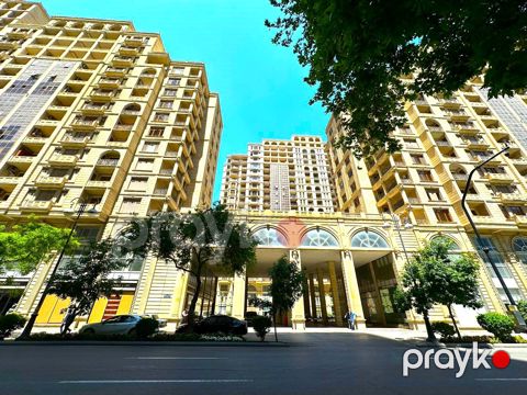Satılır 4 otaqlı yeni tikili 210 m² — Bakı