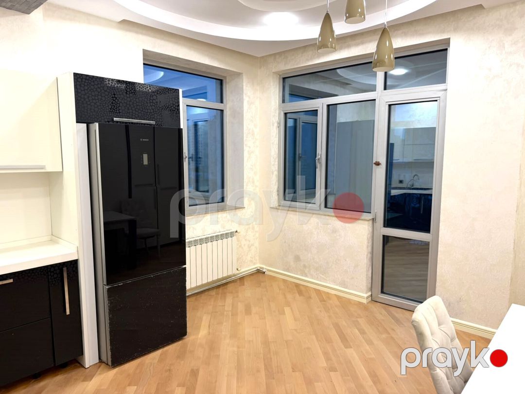 Satılır 5 otaqlı yeni tikili 185 m² — Mənzil, Bakı (8)