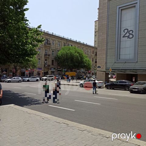 İcarəyə verilir 3 otaqlı ofis 100 m²