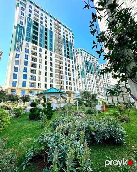 Satılır 4 otaqlı yeni tikili 220 m² — Bakı