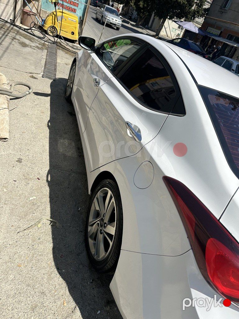 Hyundai Avante, 1.6 L, 2014 il, 270 000 km — Avtomobillər, Bakı (3)