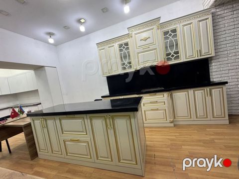 Vitrin mətbəx mebeli 2500azn satılır. Uzunu 2,93 sm. hundurluk 2,70sm — Mehdiabad