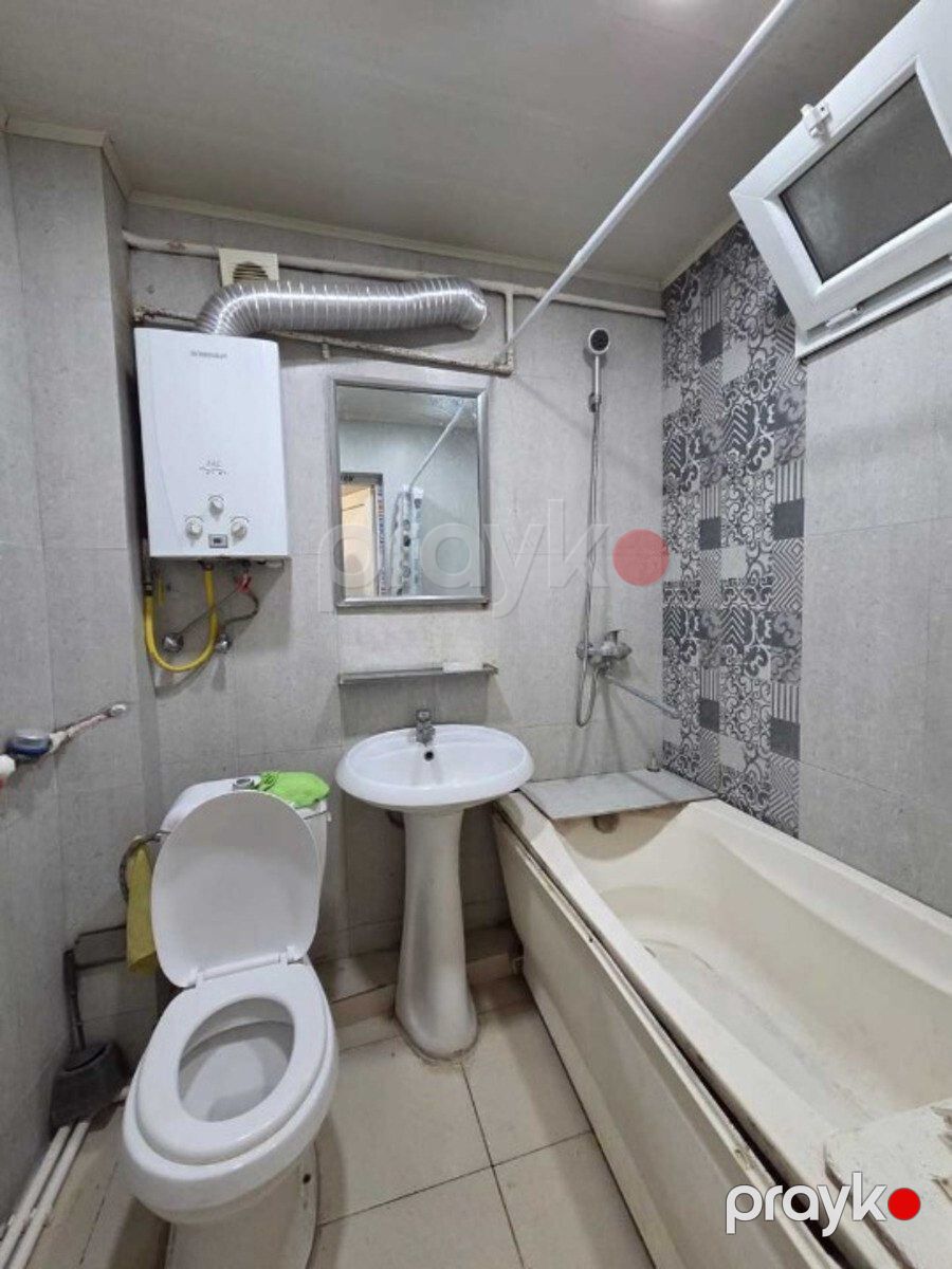 Satılır 2 otaqlı köhnə tikili 55 m² — Mənzil, Bakı (11)