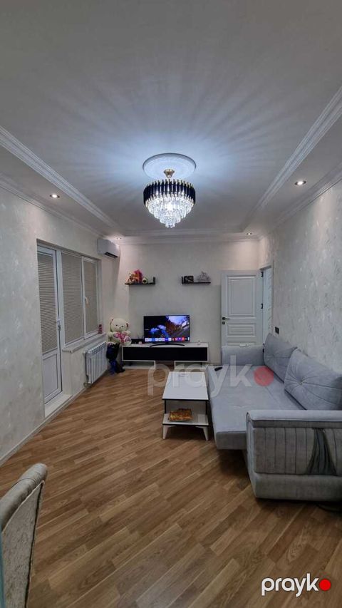 Satılır 2 otaqlı köhnə tikili 51 m² — Bakı