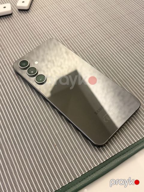 Samsung Galaxy S24 FE, 128 GB, rəng - Boz, Barmaq izi, Simsiz şarj, İki sim kartlı — Masazır