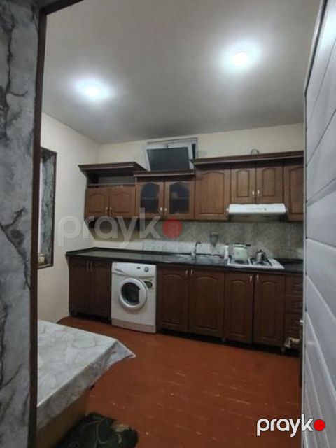 İcarəyə verilir 1 otaqlı köhnə tikili 50 m² — Bakı