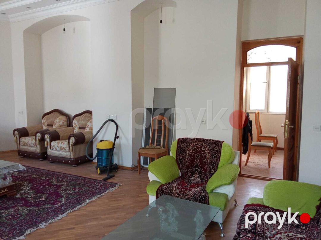 İcarəyə verilir 4 otaqlı köhnə tikili 180 m² — Mənzil, Bakı (8)