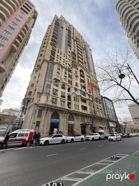 Satılır 4 otaqlı Bina evi menzil (Yeni tikili), 250 m², Nəsimi rayonu — Bakı
