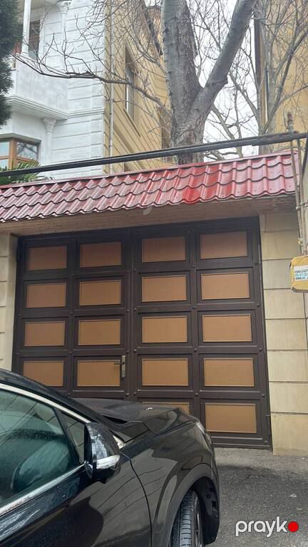 Satılır 7 otaqlı həyət evi/bağ evi 391 m² — Bakı