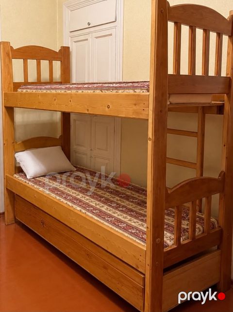70 man(Yasamal). 2 mərtəbəli çarpayı. satılır. Vpp 5468x~izl — Bakı