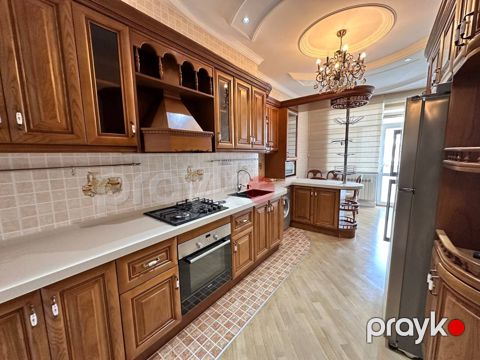 Satılır 3 otaqlı yeni tikili 165 m² — Bakı