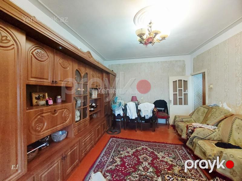 Satılır 3 otaqlı Bina evi menzil (Köhnə tikili), 70 m², 13-cü mikrorayon — Mənzil, Sumqayıt (2)