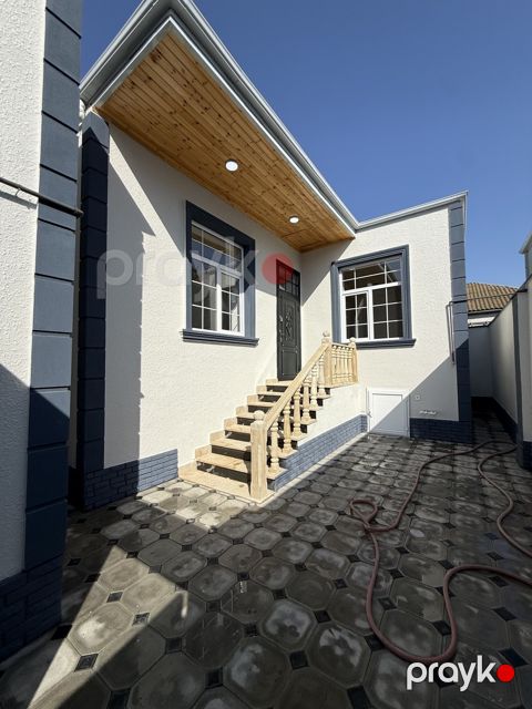 Satılır 3 otaqlı həyət evi/bağ evi 100 m² — Bakı
