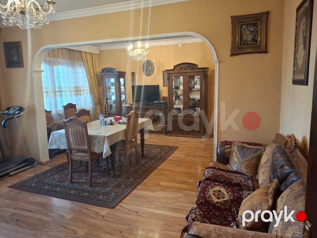 Satılır 5 otaqlı köhnə tikili 120 m² — Mənzil, Bakı (2)