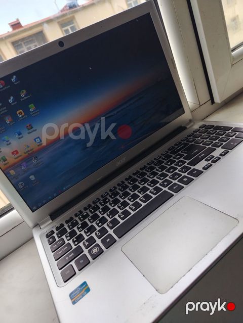 Acer noutbuk - Ekran: 15.6" geniş ekran, mat səthli - Korpus: gümüşü — Masazır
