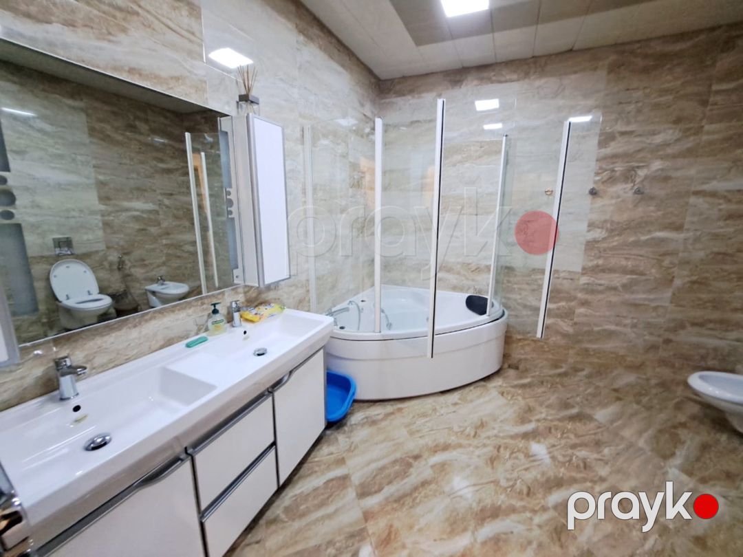 İcarəyə verilir 5 otaqlı köhnə tikili 250 m² — Mənzil, Bakı (2)