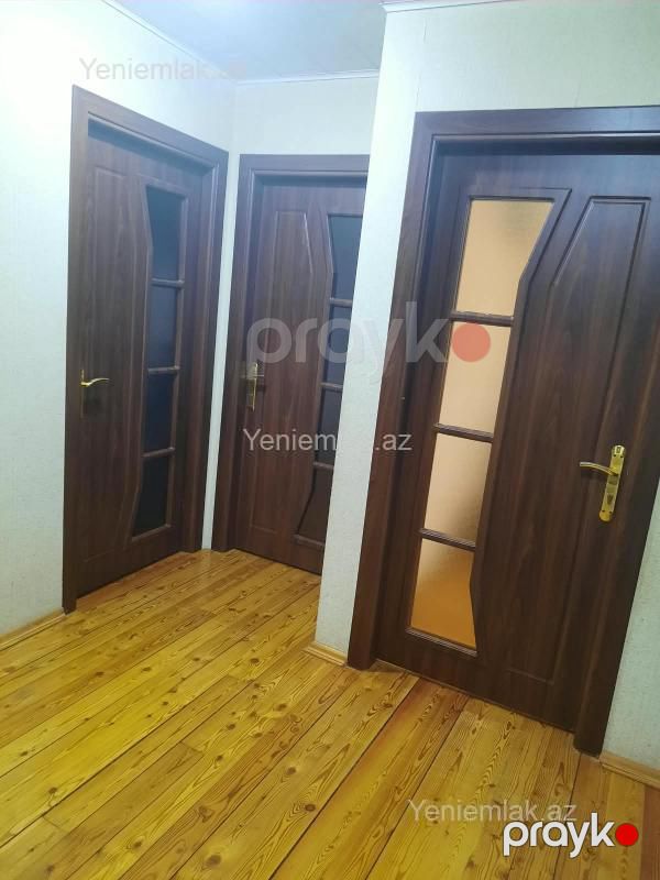 Satılır 3 otaqlı Bina evi menzil (Köhnə tikili), 68 m², 8-ci mikrorayon — Mənzil, Sumqayıt (9)