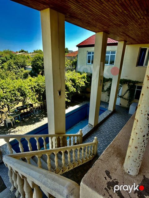 Satılır 7 otaqlı həyət evi/bağ evi 400 m² — Bakı
