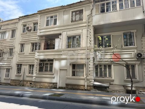 Satılır 3 otaqlı köhnə tikili 54.8 m² — Bakı