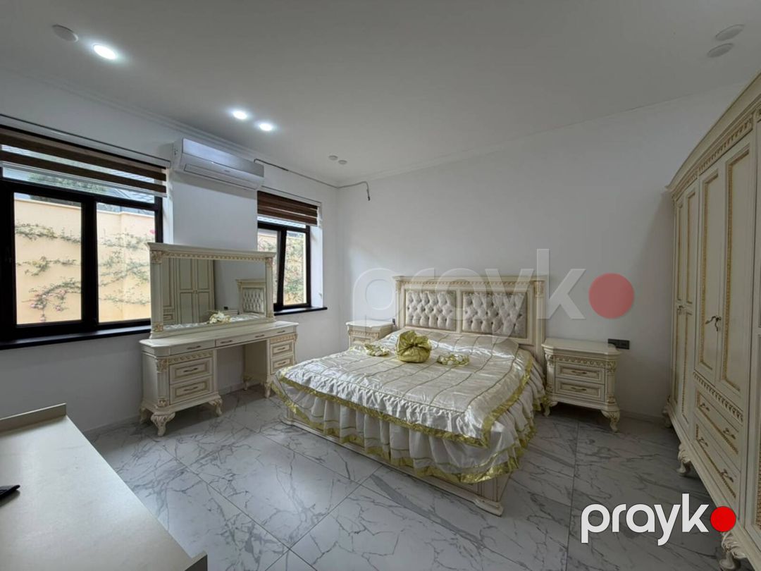 Satılır 4 otaqlı həyət evi/bağ evi 220 m² — Ev, villa, Bakı (10)