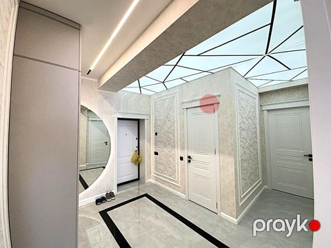 Satılır 2 otaqlı yeni tikili 102 m² — Bakı