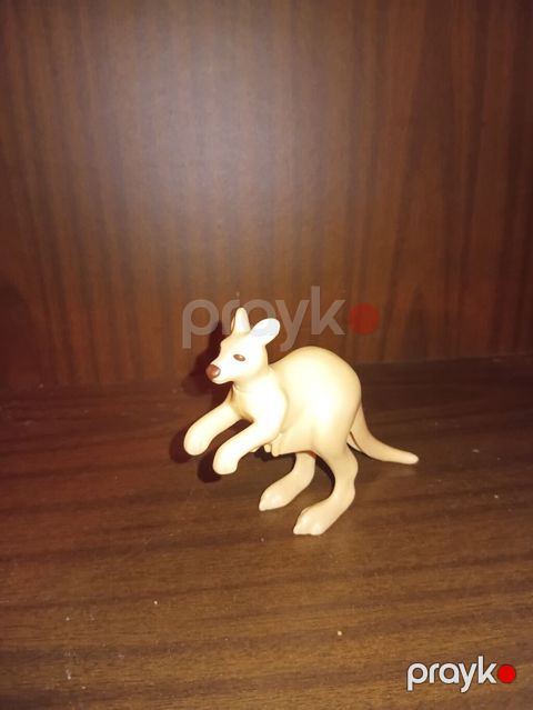 Kanguru fiquru – plastik oyuncağ - Material: möhkəm, sərt plastik — Digah