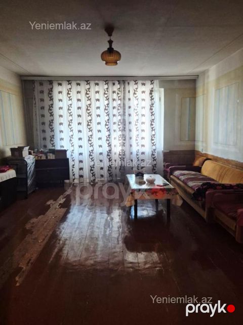 Satılır 5 otaqlı Bina evi menzil (Köhnə tikili), 110 m², 9-cu mikrorayon