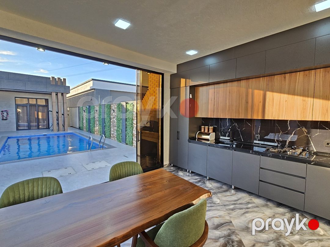 Villa, Mərdəkan qəs — Ev, villa, Bakı (10)