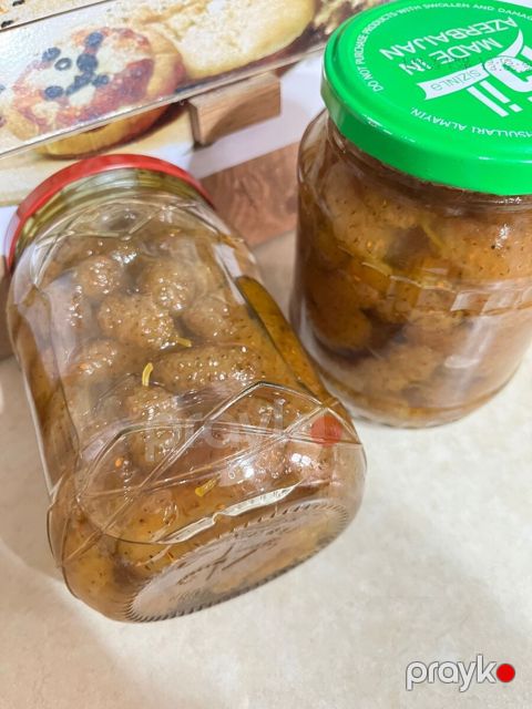 Tut mürəbbəsi — Bakı